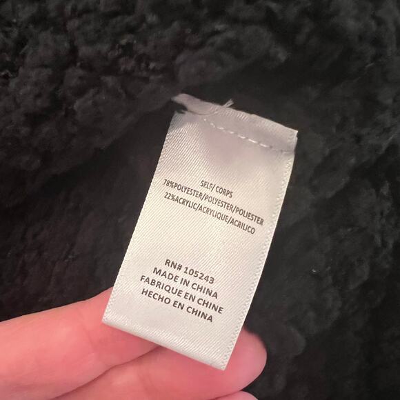 NEW Bobeau Popcorn Black Turtleneck Sweater Size Medium - Picture 11 of 13